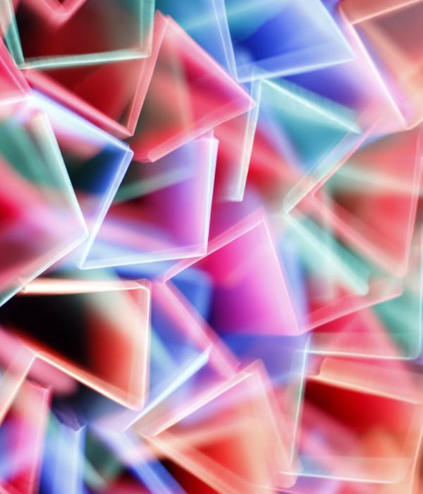 Cyan light waves symbolizing steady breath rhythm